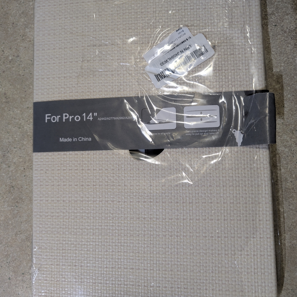 Beige Laptop Sleeve for Pro 14"